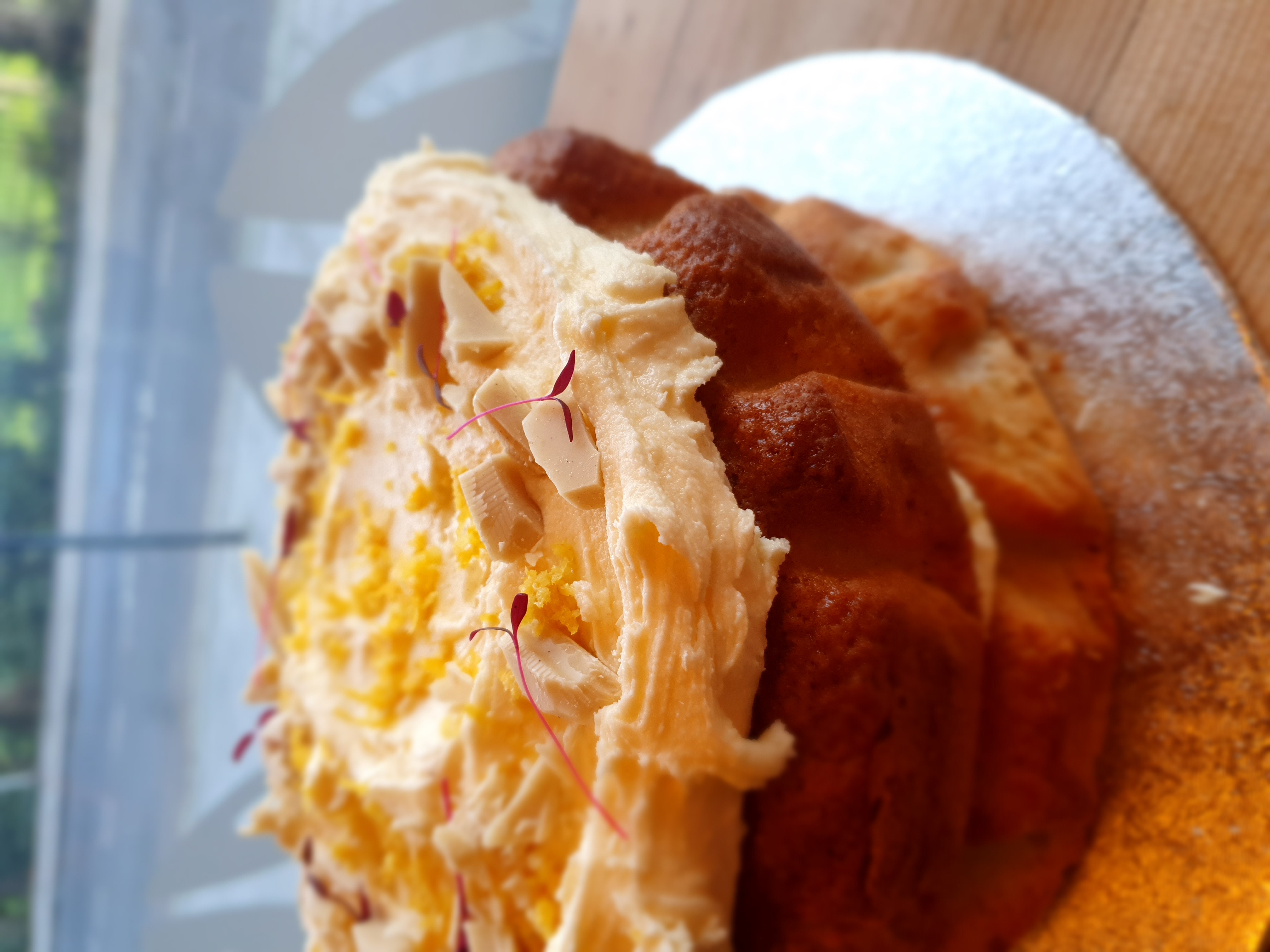 8-inch double layer lemon cake